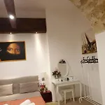 Garruba 101 Гостевой дом 3*