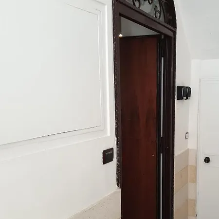 Garruba 101 Гостевой дом Бари